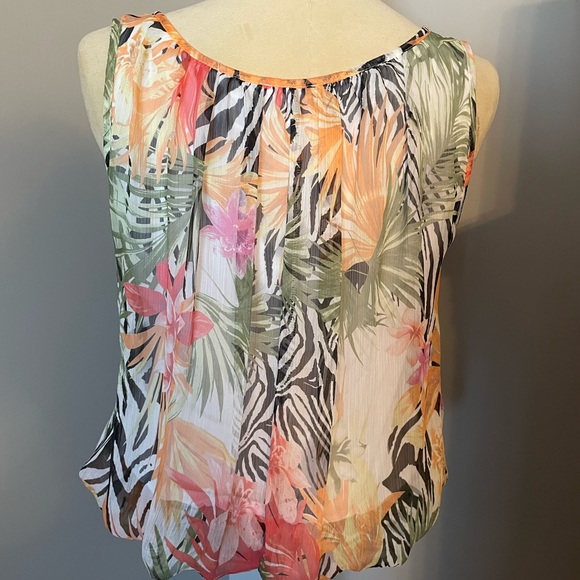 Multicolored sleeveless top - Picture 2 of 3